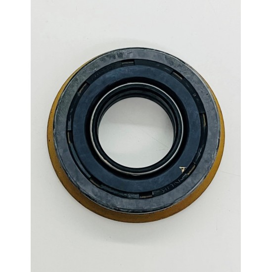 Genuine Kubota Oil Seal (x2) fits Kubota K008